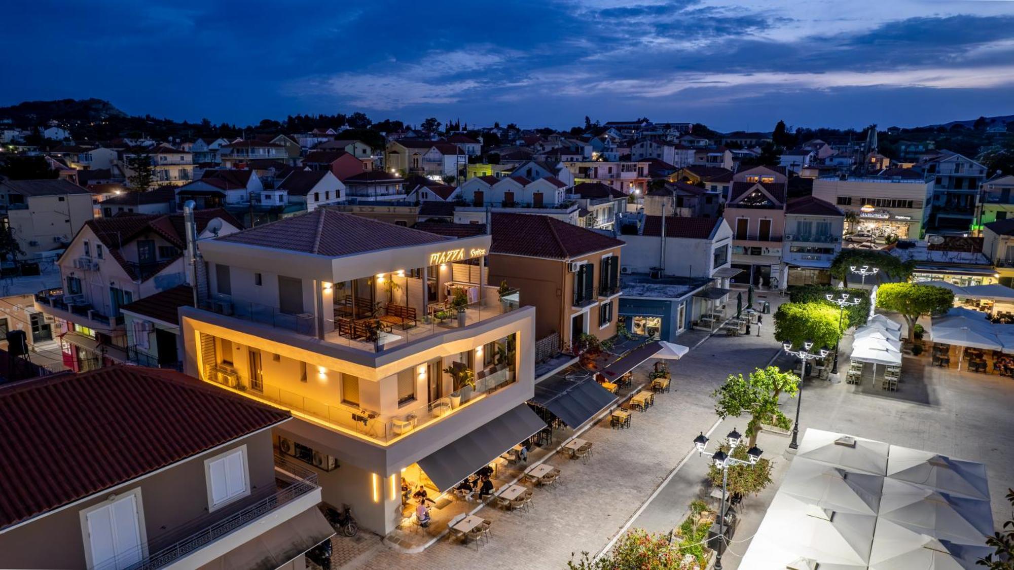 Piazza Suites Lixouri Buitenkant foto