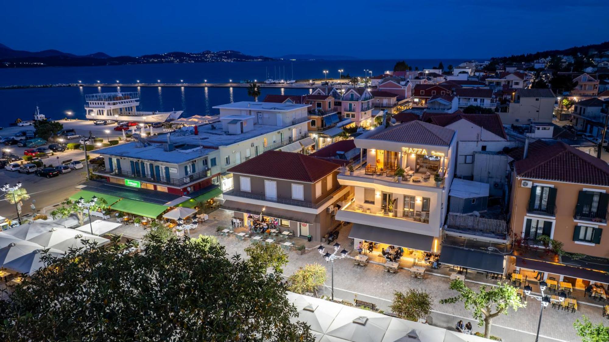 Piazza Suites Lixouri Buitenkant foto